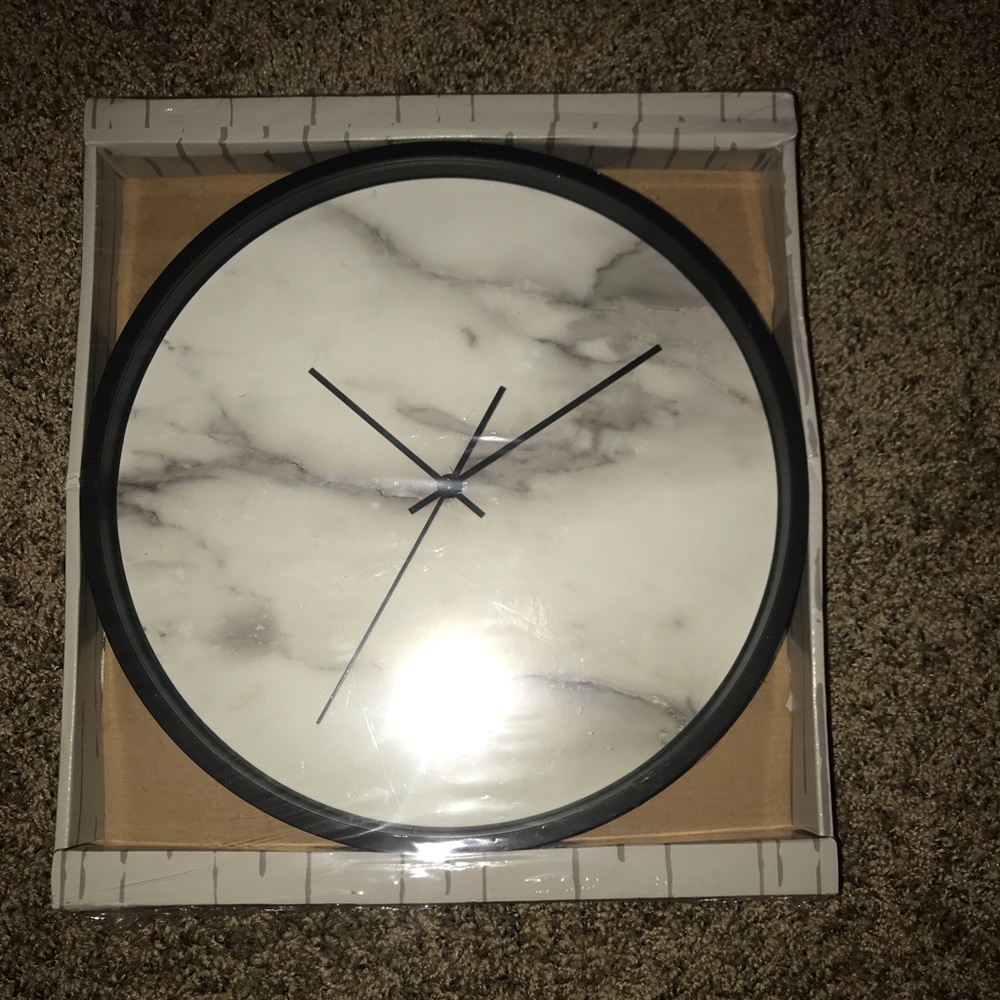 Marble clock